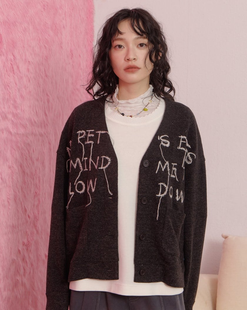 毛線繡花Q感毛毛V領開襟針織外套(兩色)