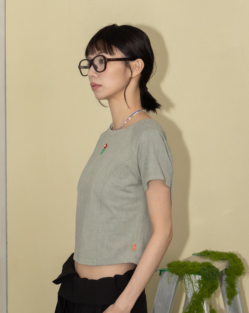 A｜小花縫珠蠟洗合身剪裁T恤(兩色)