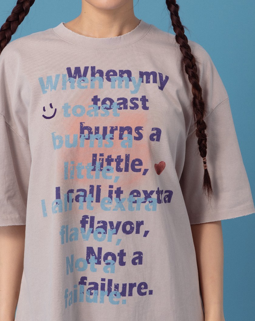 A｜烤吐司趣味噴印寬鬆T恤(兩色)