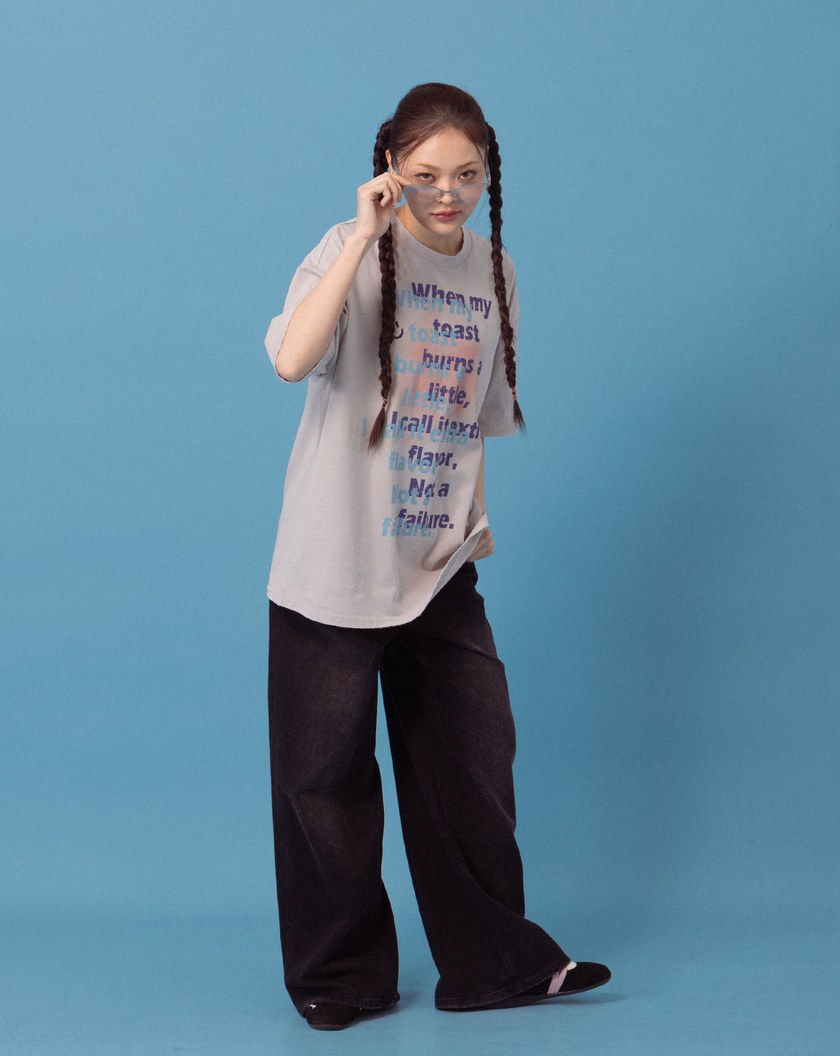 A｜烤吐司趣味噴印寬鬆T恤(兩色)