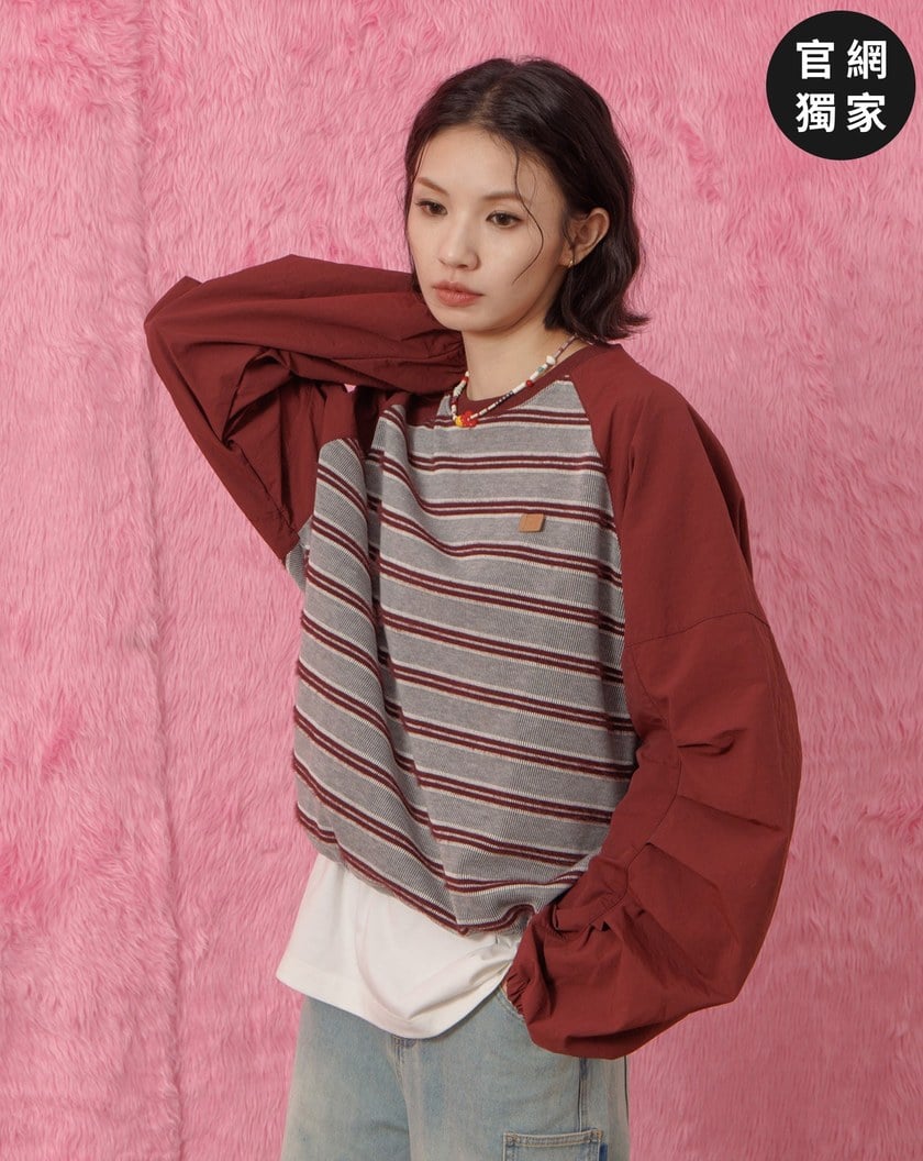 ➤條紋拼接造型袖抽繩大學T(兩色)