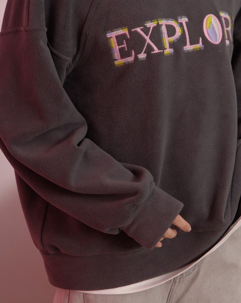 ➤EXPLORE趣味繡花絨毛大學T(四色)