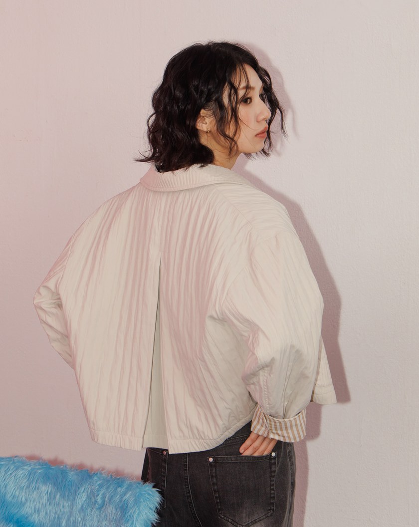 A｜啞光立體紋理格紋反褶袖外套(兩色)