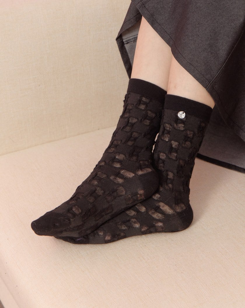 透膚鏤空緹花長襪(兩色)