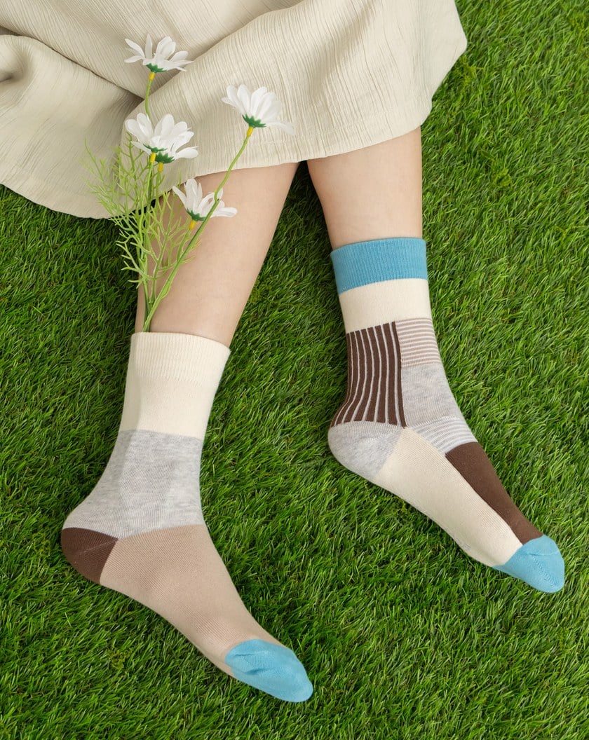 趣味色塊不對稱長襪(兩色)