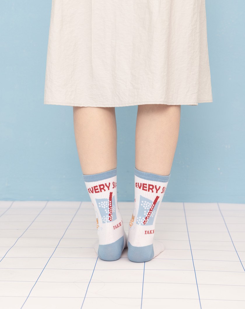 珍奶補給QQ撞色長襪(兩色)