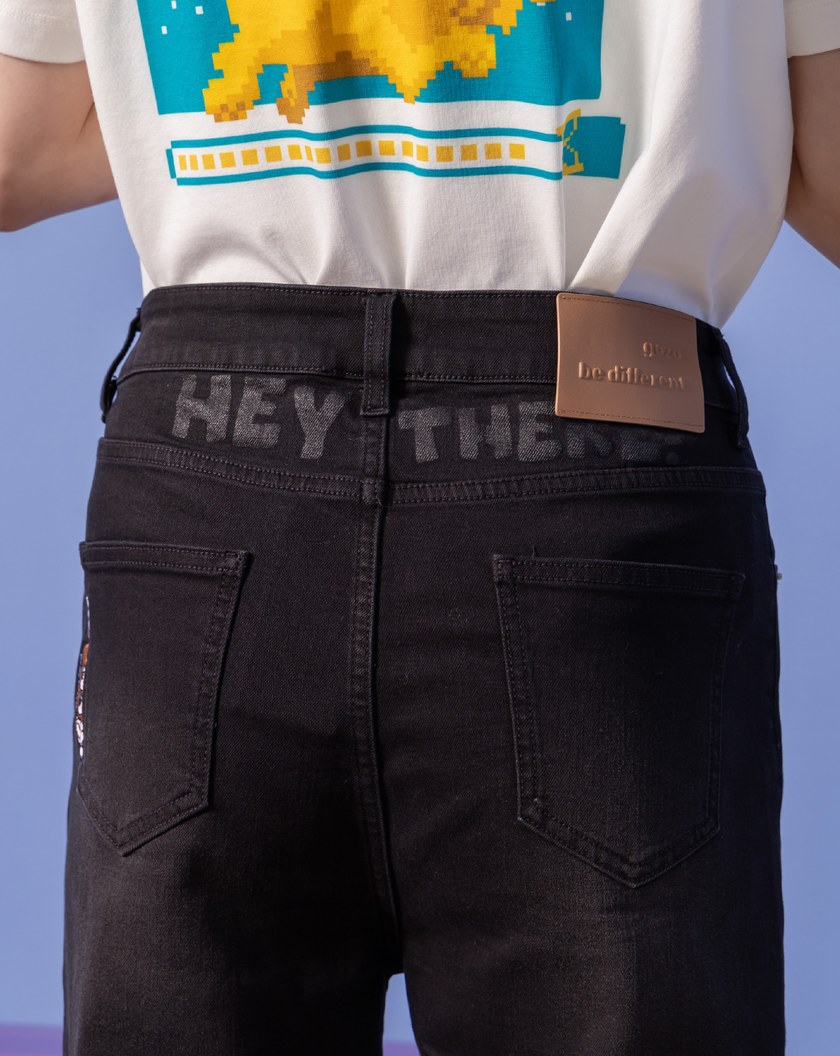 PIXAR系列 HEY!THERE! 蛋頭先生繡花修身微喇牛仔褲