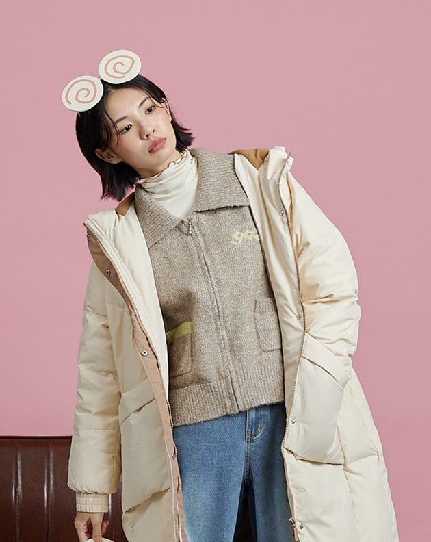 仿浣熊毛翻領字母配色毛衣外套(兩色)