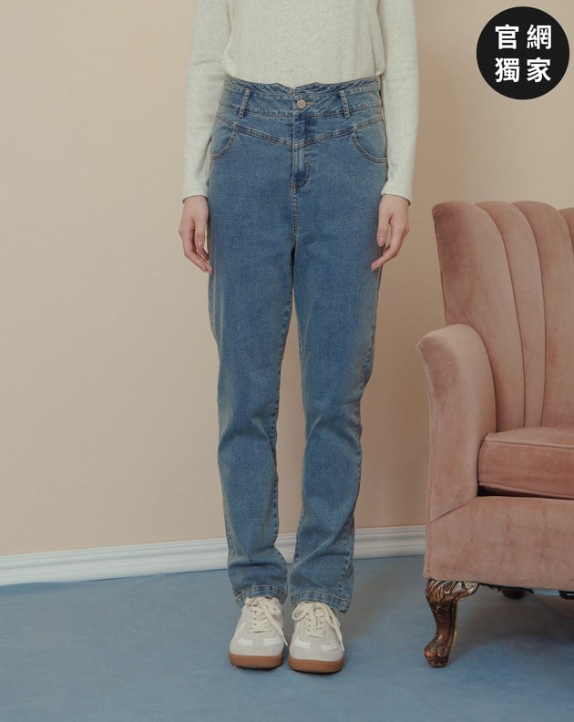 ➤設計腰頭彈性合身牛仔褲(兩色)