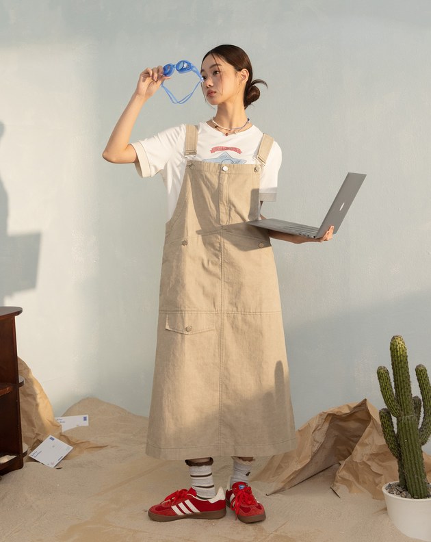 雲霧染壓線剪裁工裝吊帶裙(兩色)