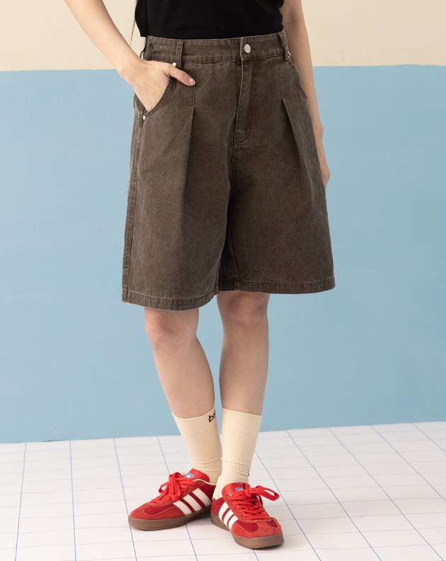 復古水洗後鬆緊打褶短褲(兩色)