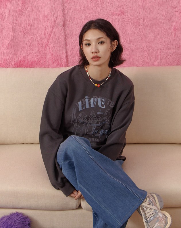 奶奶與狗狗們的下午茶後打褶大學T(兩色)