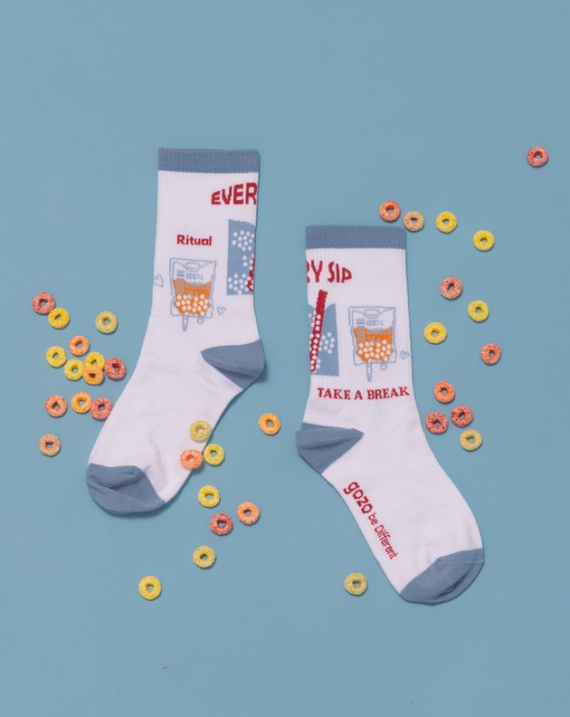 珍奶補給QQ撞色長襪(兩色)