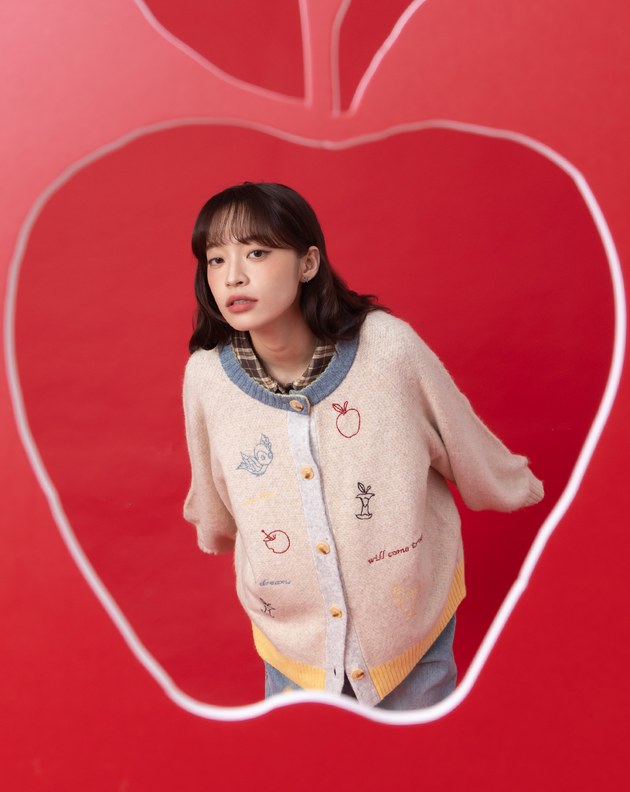 迪士尼系列 喔～不要吃蘋果開襟毛衣外套(兩色)