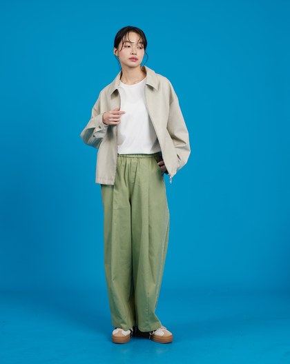 微撞色異材質拼接擴型寬褲(兩色)