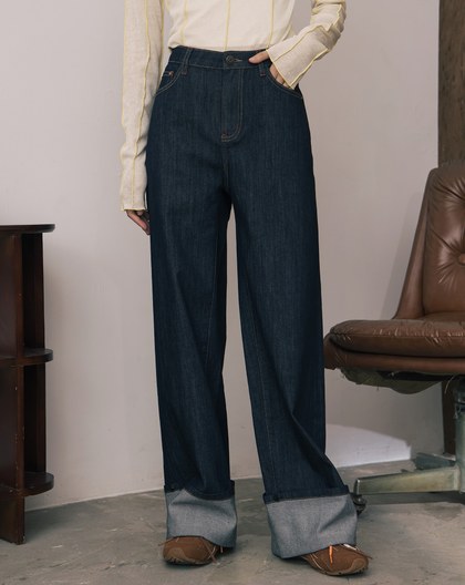 A｜大反折品牌標語繡花天絲水洗牛仔寬褲