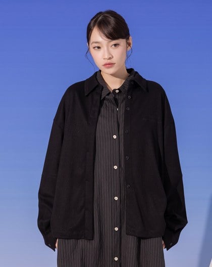 刺繡仿羊絨剪接長袖襯衫(兩色)