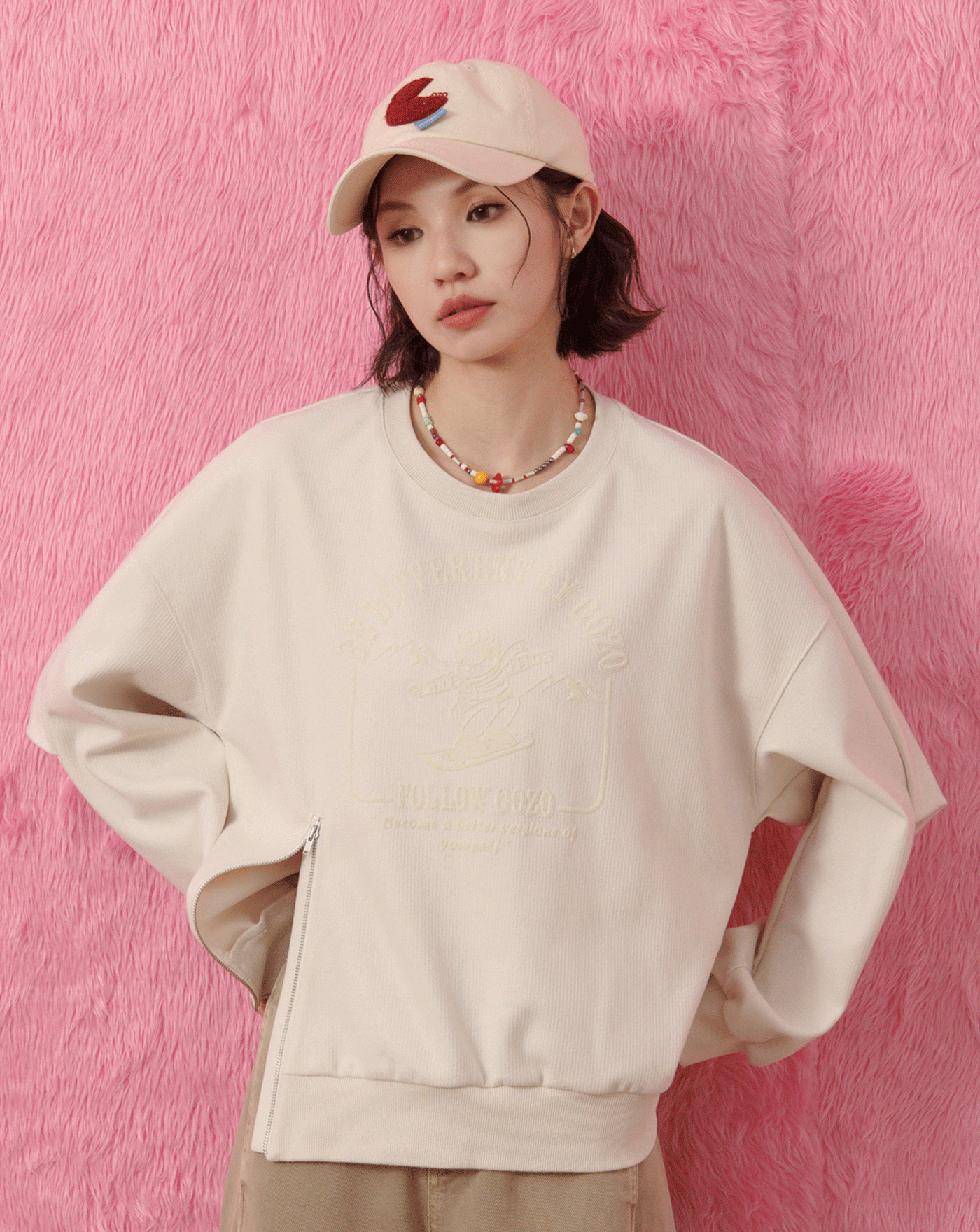 奶奶滑雪條絨拉鍊造型大學T(兩色)