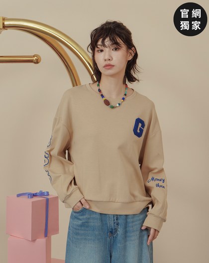 ➤G字立體繡花短版大學T(三色)