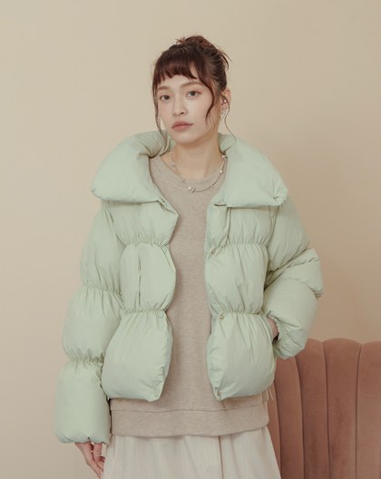 ➤花苞造型下擺抽皺羽絨外套