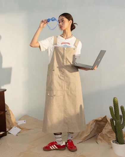 雲霧染壓線剪裁工裝吊帶裙(兩色)