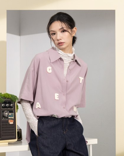 立體雲朵刺繡側開衩襯衫(兩色)