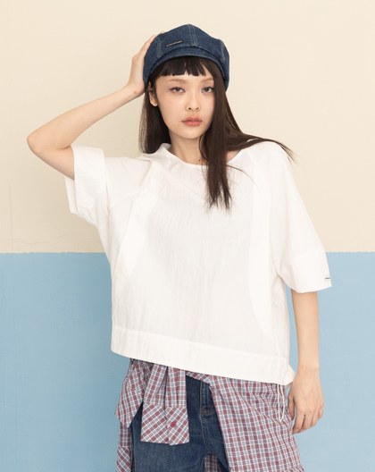 微皺感弧形口袋抽繩造型上衣(兩色)