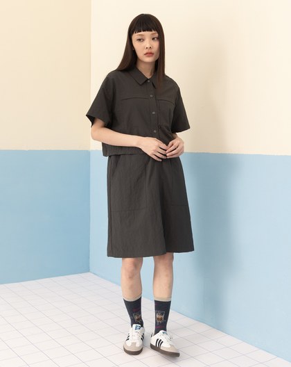 微皺感假兩件抽繩工裝風洋裝(兩色)