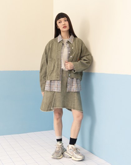 水洗鬚邊蓬蓬下擺外套(兩色)