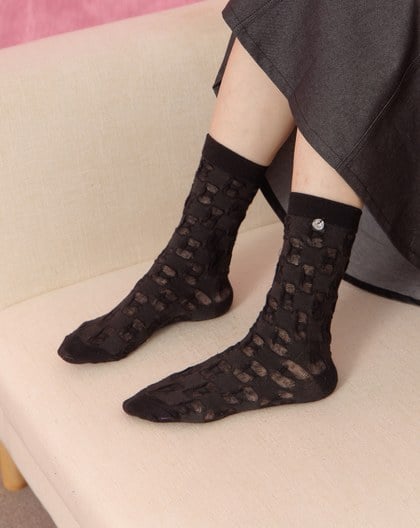 透膚鏤空緹花長襪(兩色)