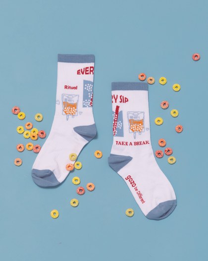 珍奶補給QQ撞色長襪(兩色)