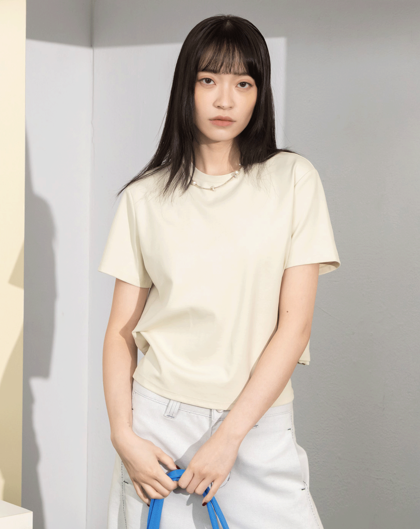 後綁帶層次造型T恤(兩色)