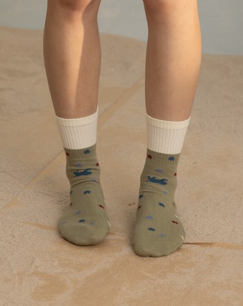 gozo宇宙跳跳糖長襪(兩色)