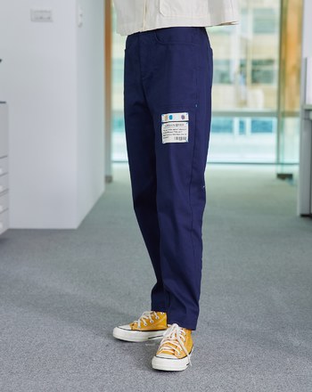 ➤gozo織標後鬆緊工作男友褲(兩色)
