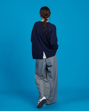 桃子毛毛線條落肩寬鬆毛衣(兩色)