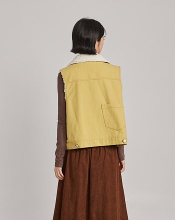 ➤斜紋拼接QQ毛造型背心(兩色)