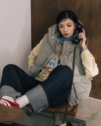 ➤霧綠大口袋立體廓型連帽羽絨背心