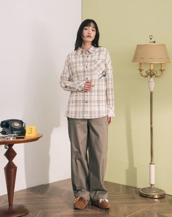➤案發現場圖騰印花格紋寬鬆襯衫(兩色)