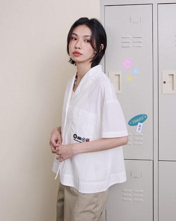 涼感天絲繡花口袋西裝領短袖襯衫(兩色)