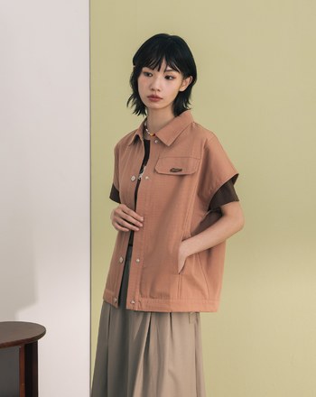 ➤率性剪接口袋落肩襯衫(兩色)