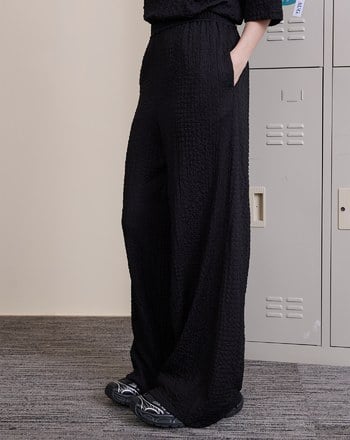 皺皺織紋彈性寬褲