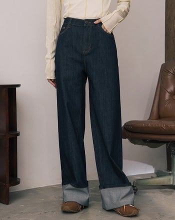 A｜大反折品牌標語繡花天絲水洗牛仔寬褲