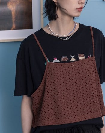 針織背心刺繡火山甜點兩件式T恤(兩色)