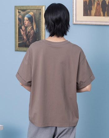 gozo museum海報反褶袖寬鬆涼感T恤(兩色)