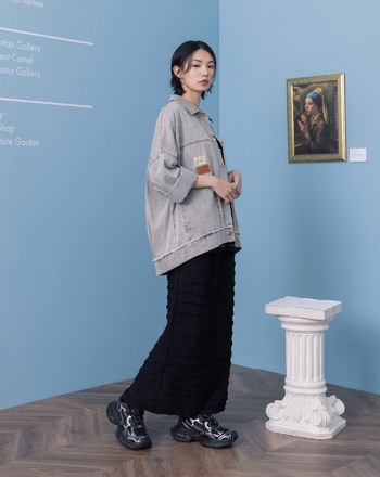 水洗抽鬚擴型牛仔外套(兩色)