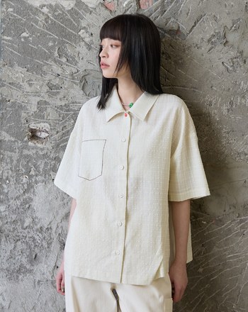 小蛋糕抓褶格紋抗皺短袖襯衫(兩色)