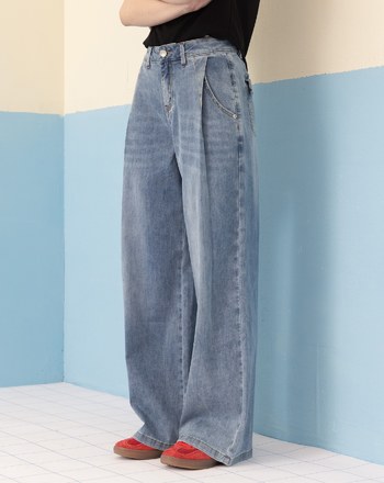 ◢3.0 零著感Q彈打褶牛仔寬褲(淺藍)