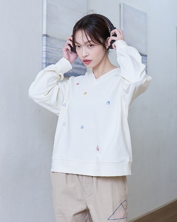 小房子細坑條V領拉克蘭袖大學T(兩色)