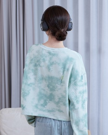 宅女標語暈染短版長袖T恤(兩色)