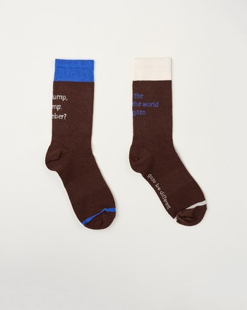 電影字母撞色運動長襪(兩色)